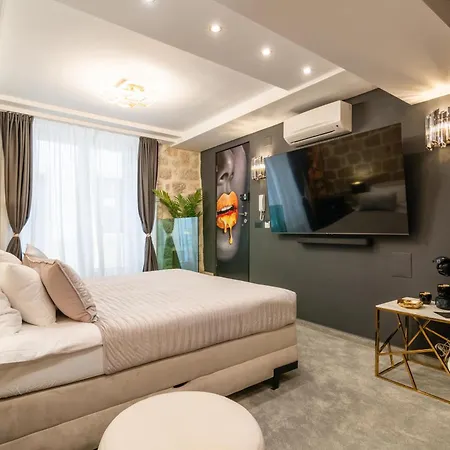 Vip Gold Bed & Breakfast