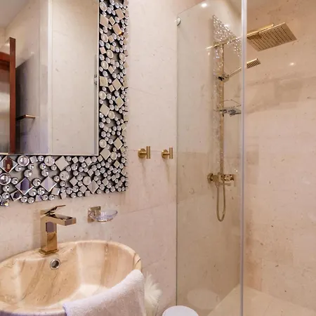 Vip Gold Bed & Breakfast Pag Town